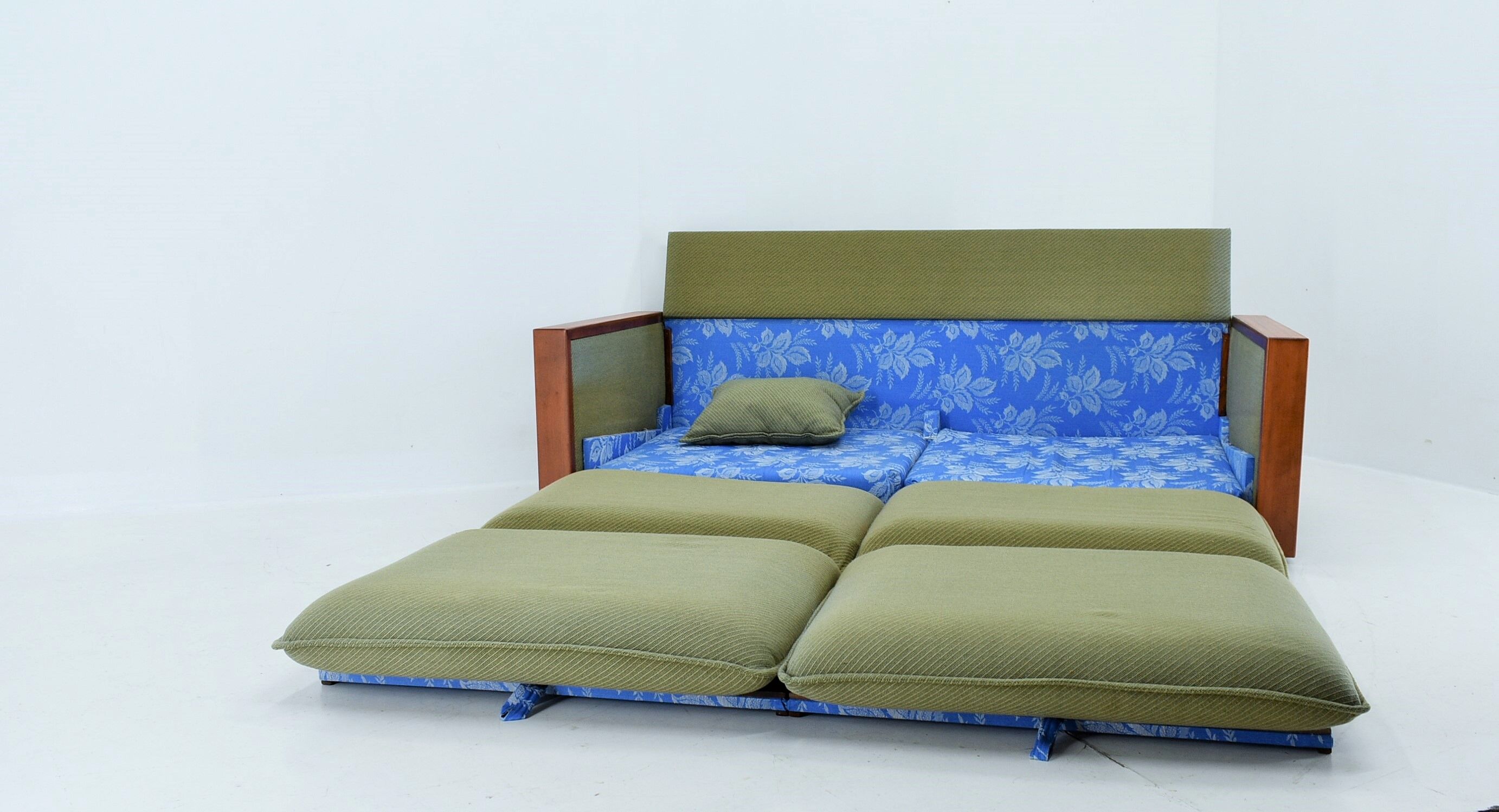 1960s, Miroslav Navratil Convertible Sofa, Czechoslovakia