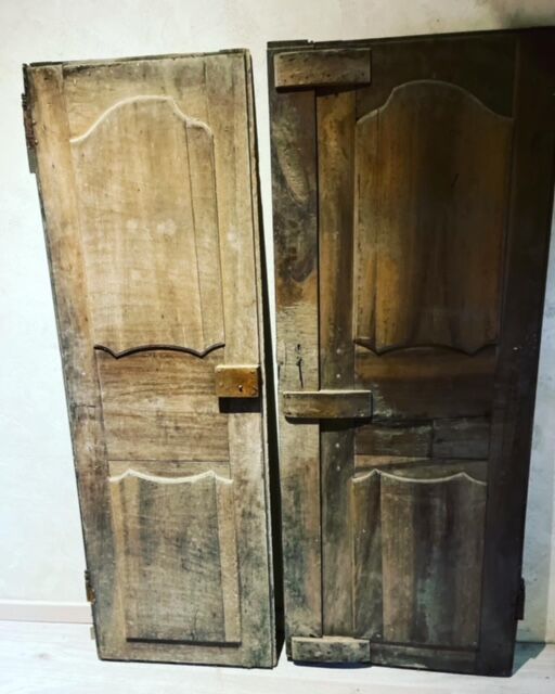 Paire de portes en chataignier XVIIIème siècle