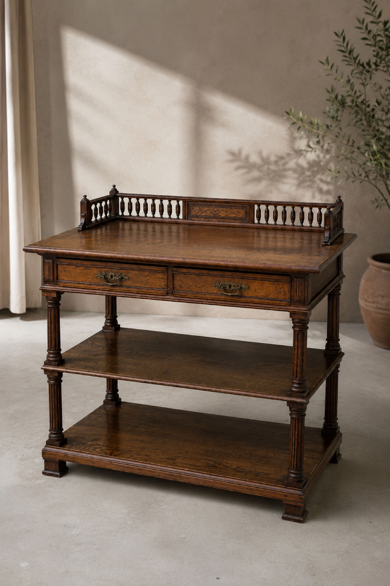 Antique Henri II dining room sideboard in solid oak, Circa 19