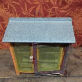 Ancien garde manger vintage - toit en zinc