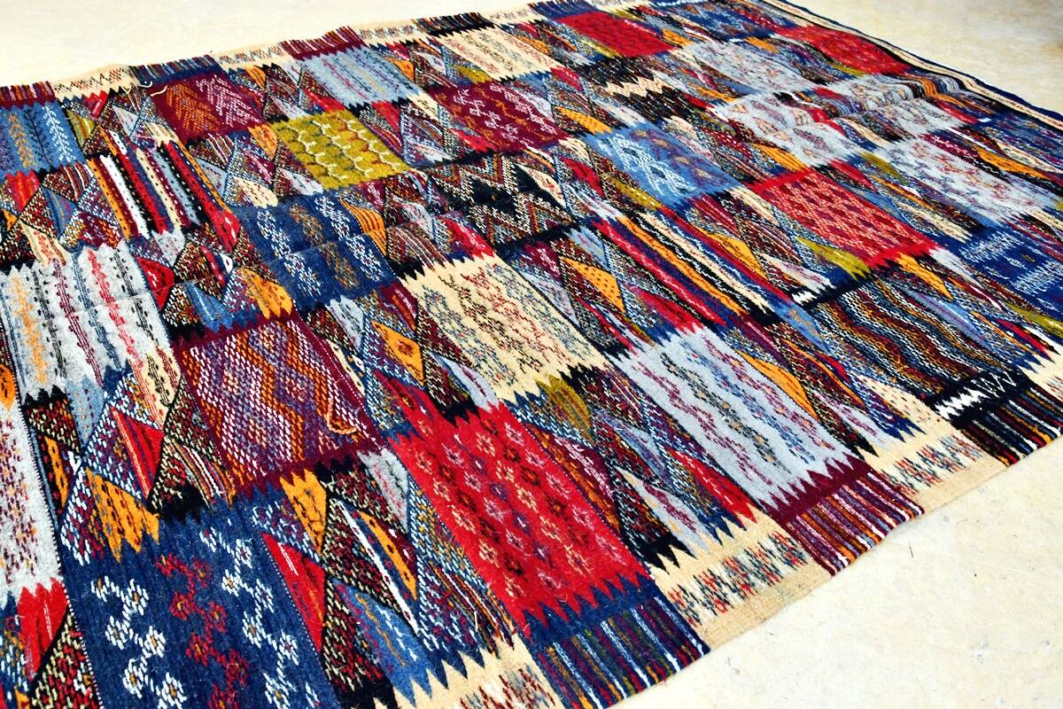 Moroccan Berber Kilim Taznakht