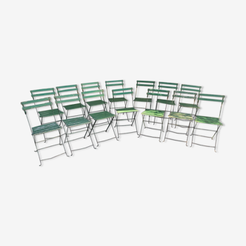14 folding garden chairs