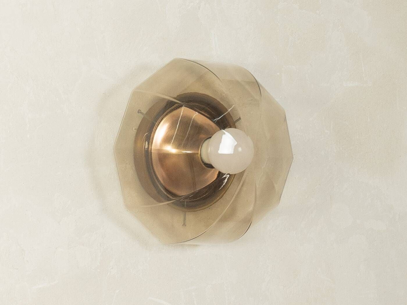 Elegant wall/ceiling lamp from the 1970s