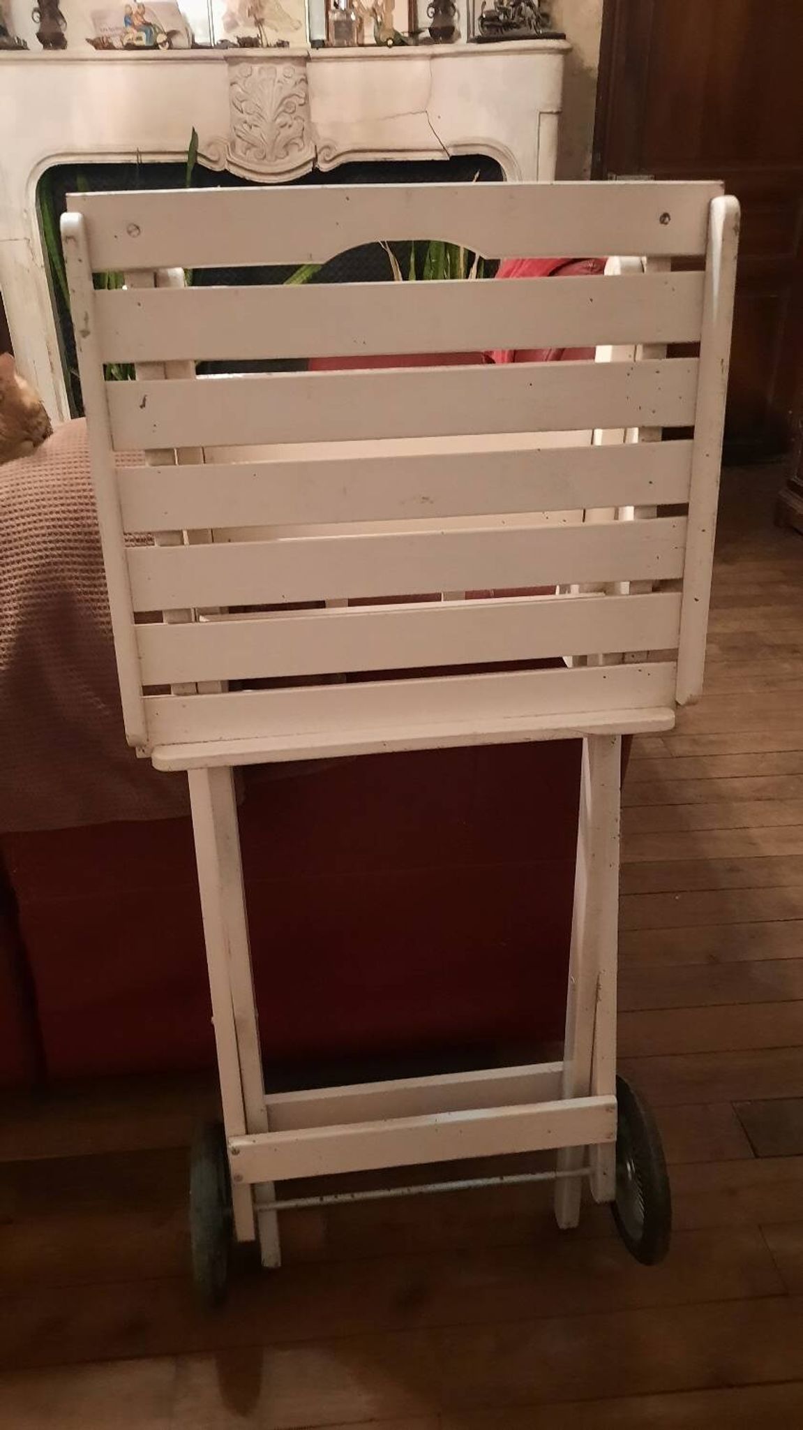 Desserte à roulette de jardin