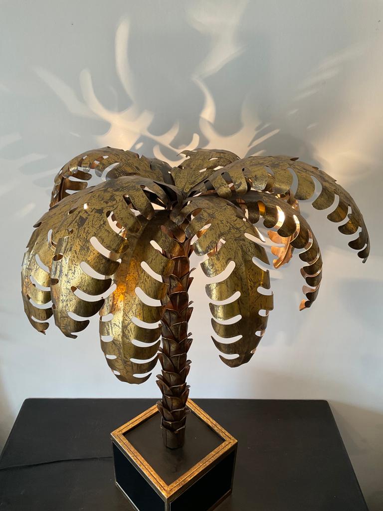 Palm lamp