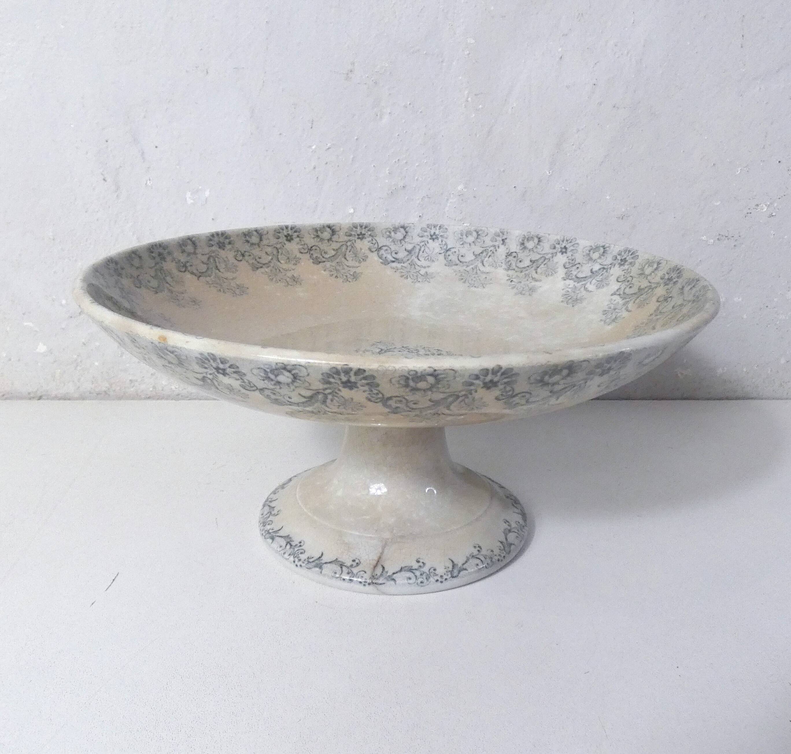 Iron earth plate on foot compote bowl Boulenger Choisy le Roi