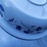 Ancien plat creux Villeroy & Boch, motif floral bleu
