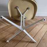 Chaise Lafonda par Charles et Ray Eames