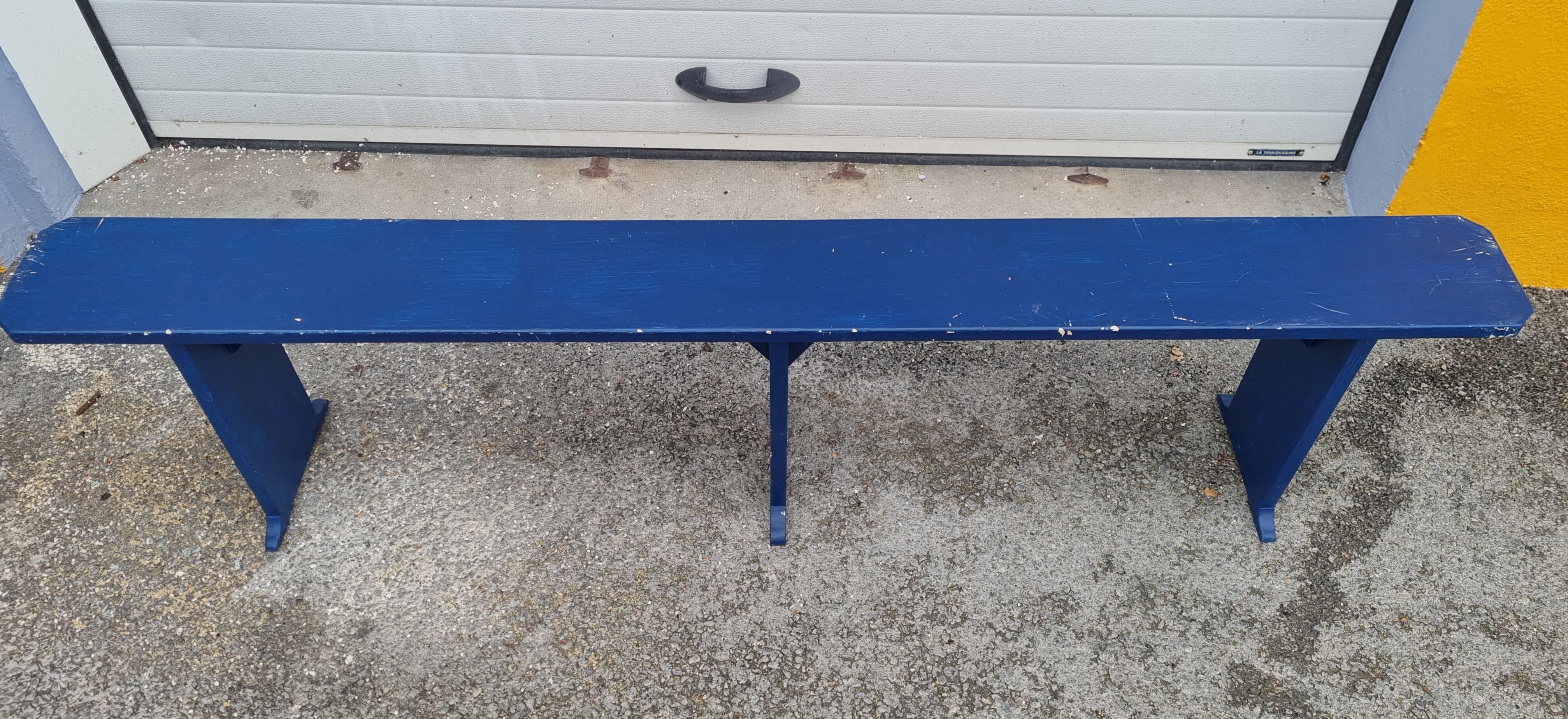 Wooden bench from 1960