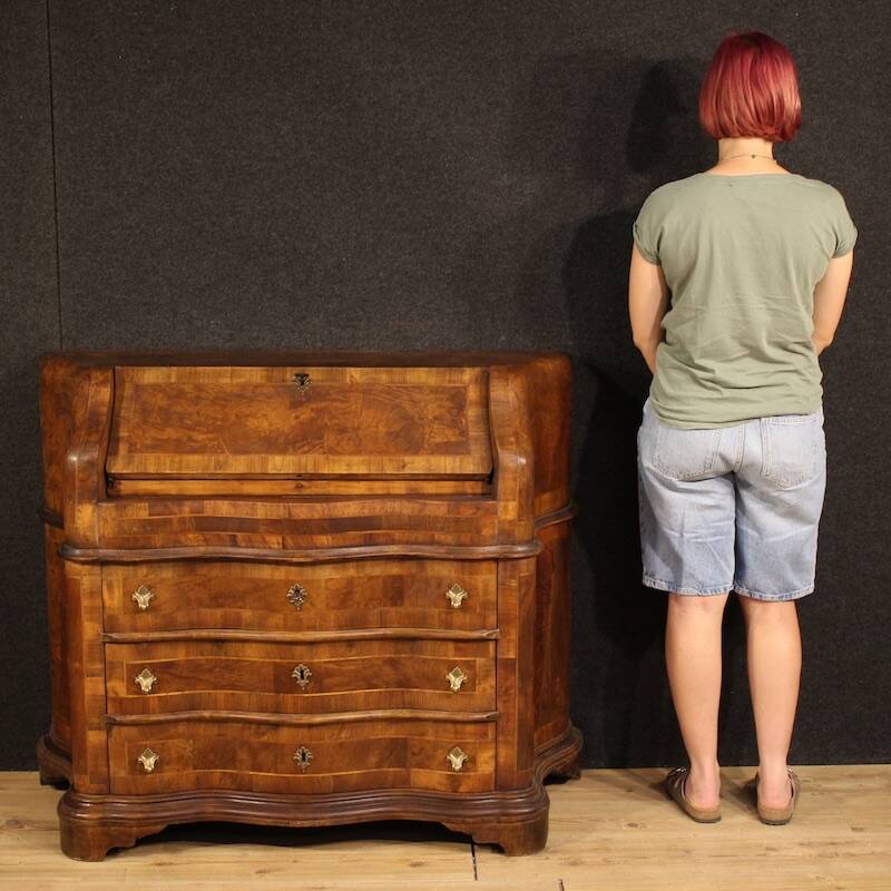 Bureau italien incrusté du 20e siècle