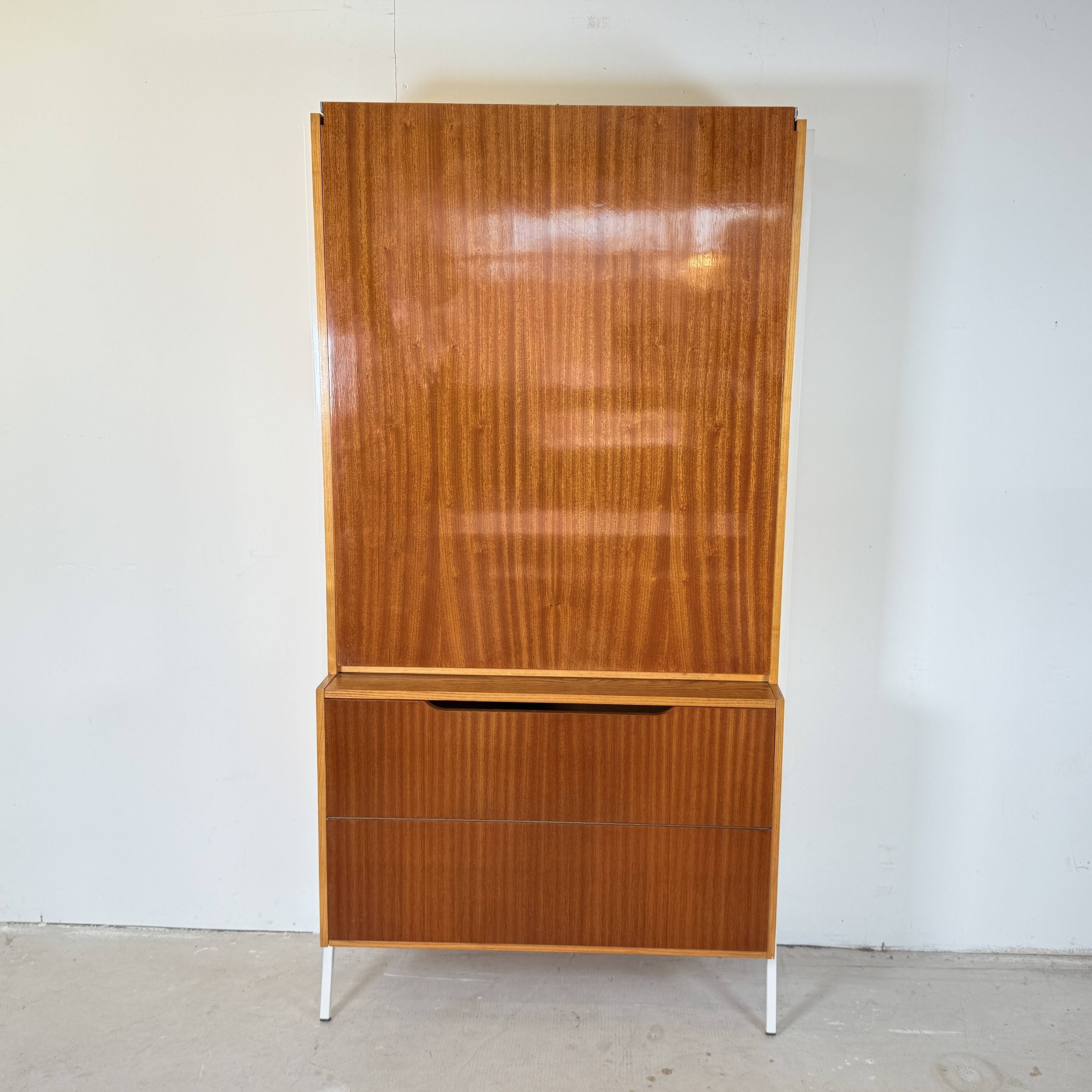 Coffre à jouets/coffre à couvertures vintage avec table, Frantisek Jirak