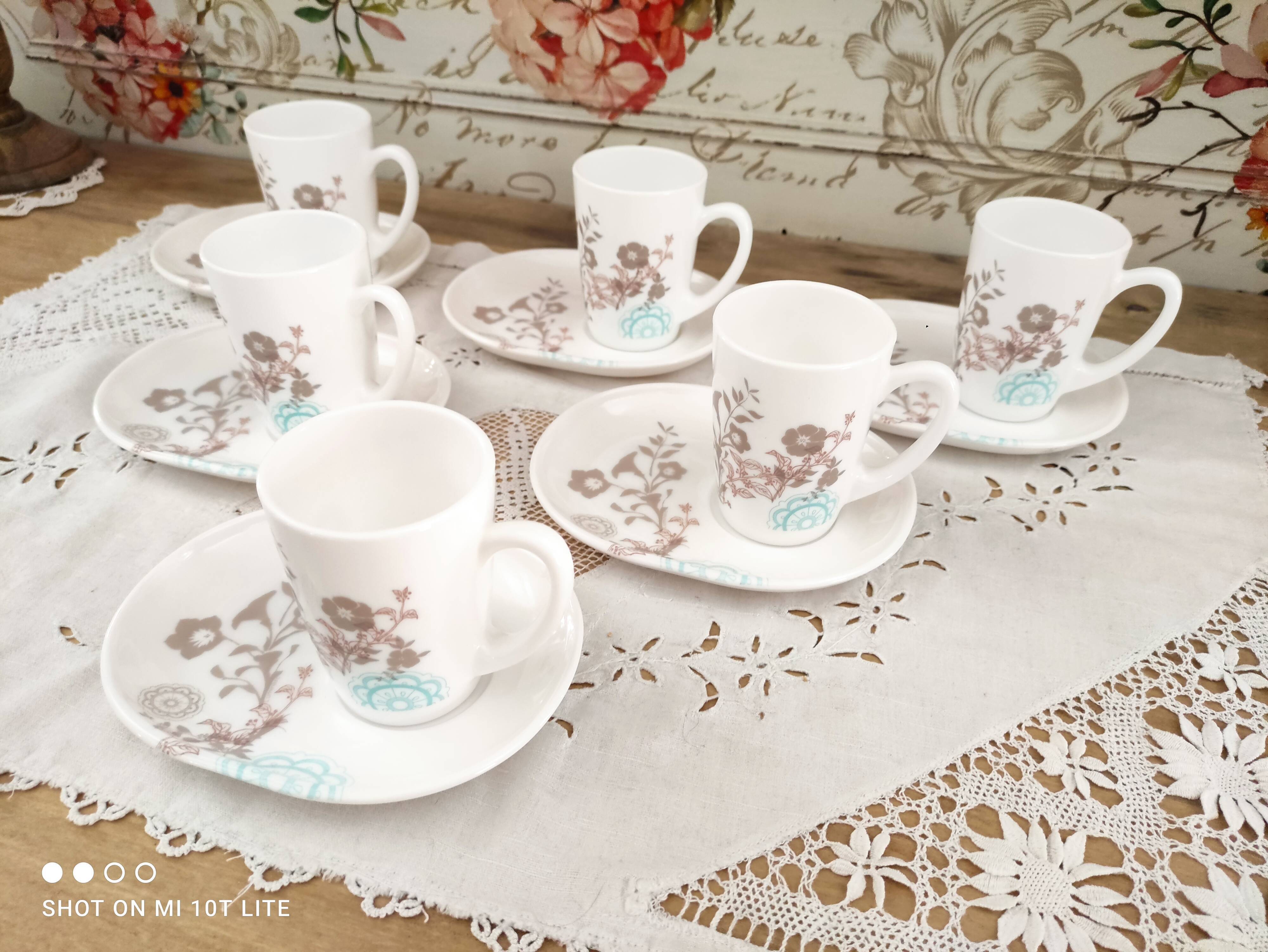 Set of 6 ARC FRANCE espresso coffee cups and undercups with location for sweets