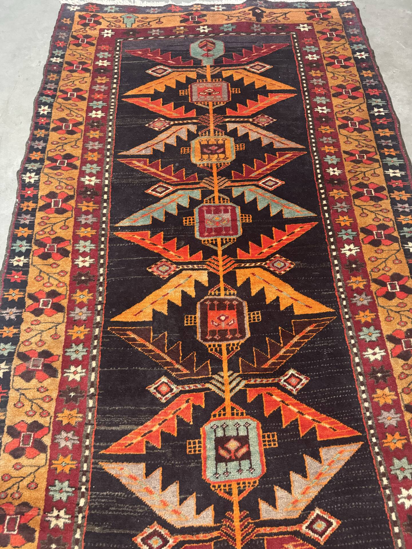 Tapis persan fait main