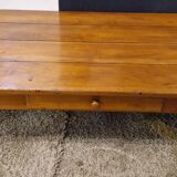 Table basse en merisier