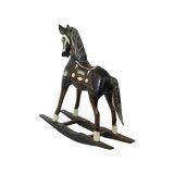 Cheval à bascule en bois, France 1970