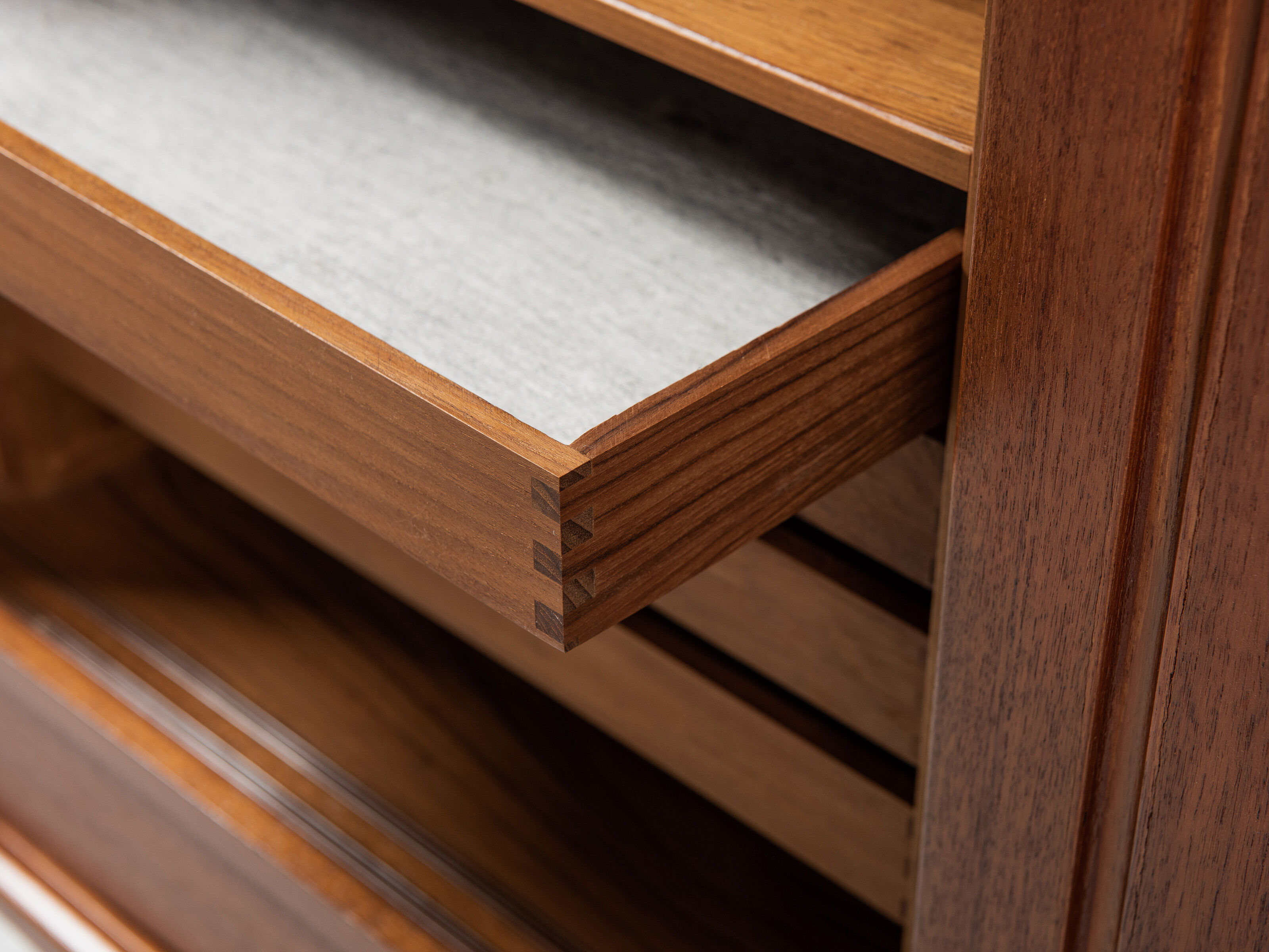 Midcentury Danish higher cabinet in teak by Axel Christensen for ACO Møbler 1960s