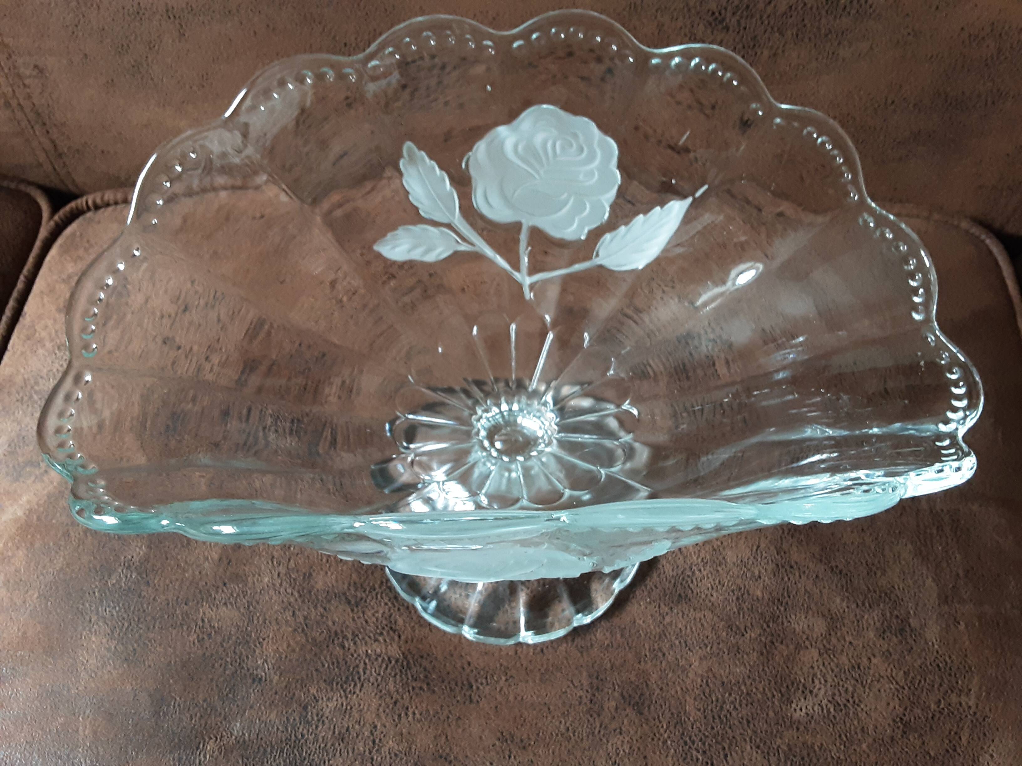 Original crystal footed cup