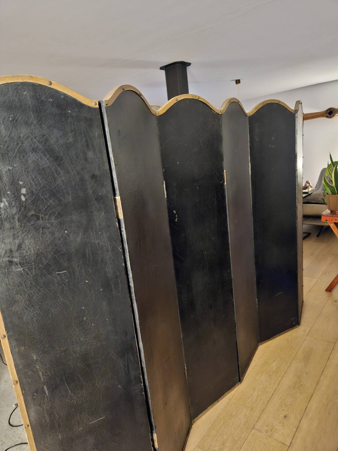 Rare paravent Art déco peint à la main dans le style de Michel-Ange