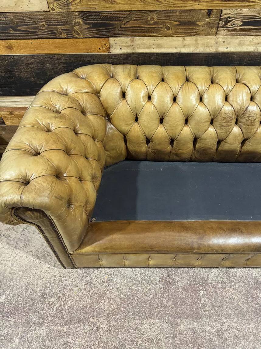 Chesterfield 3-seater leather sofa - 1960s