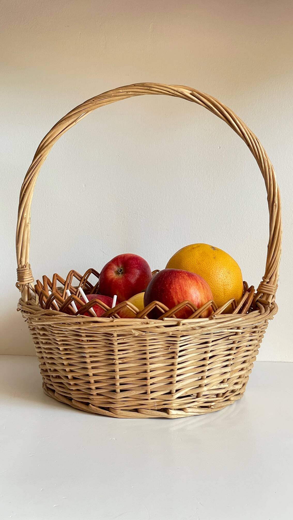 Set of 2 vintage rattan baskets
