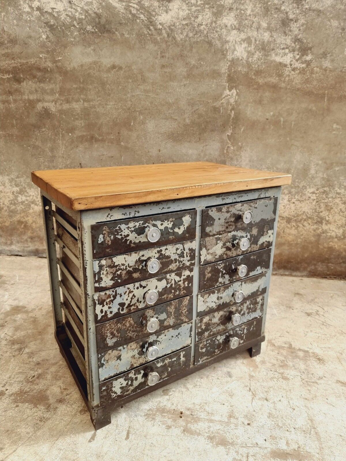 Commode industrielle armoire en acier