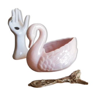 Pot cache in the shape of a pink swan pink sia vintage