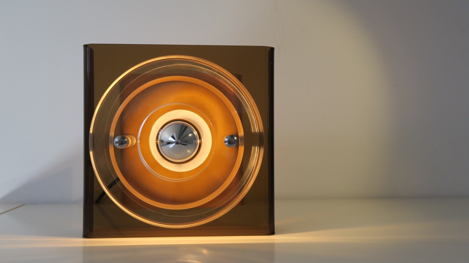 Herda, 80s wall lamp, plexiglass