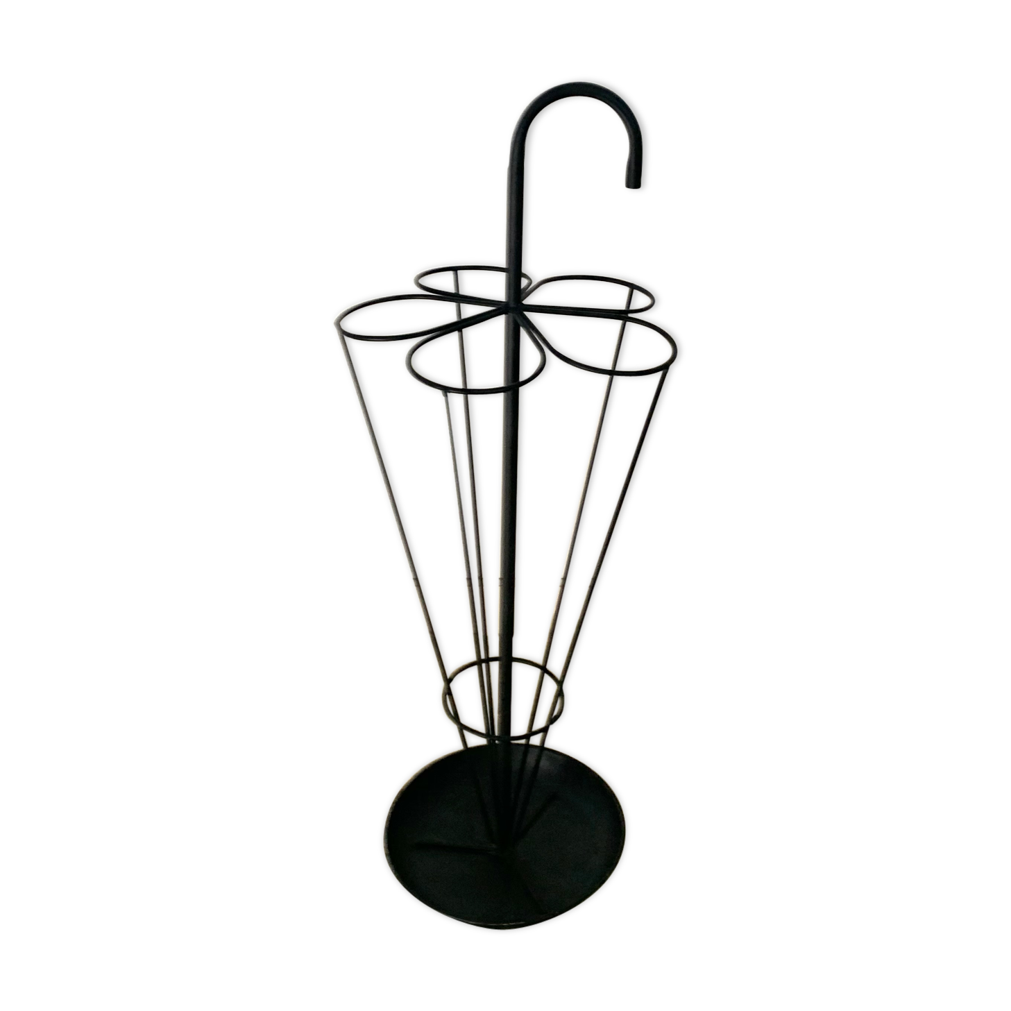 Metal umbrella holder