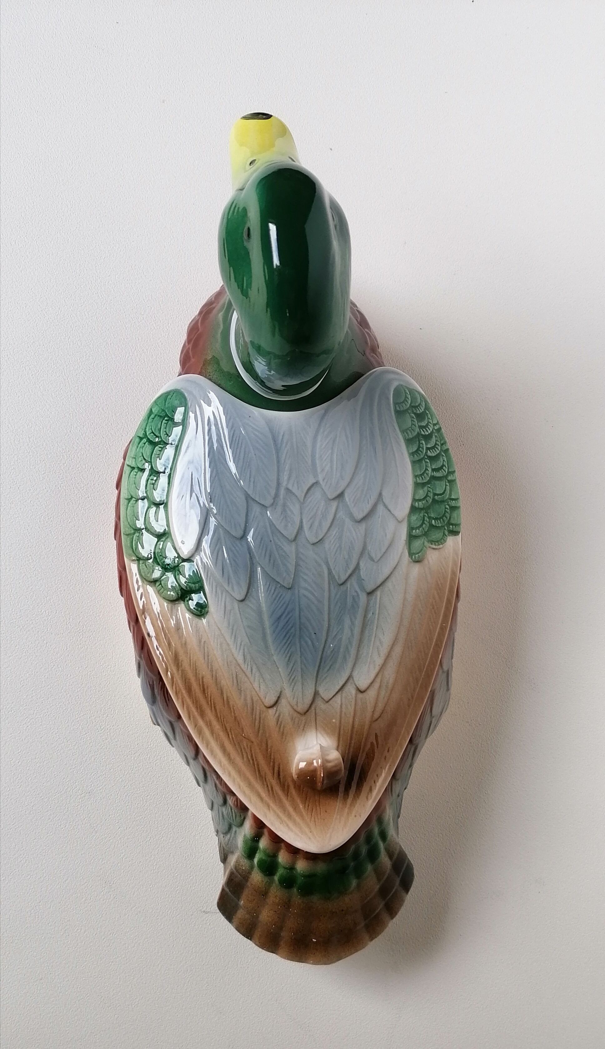 Empty pocket duck Francesco Guarino slip majolica