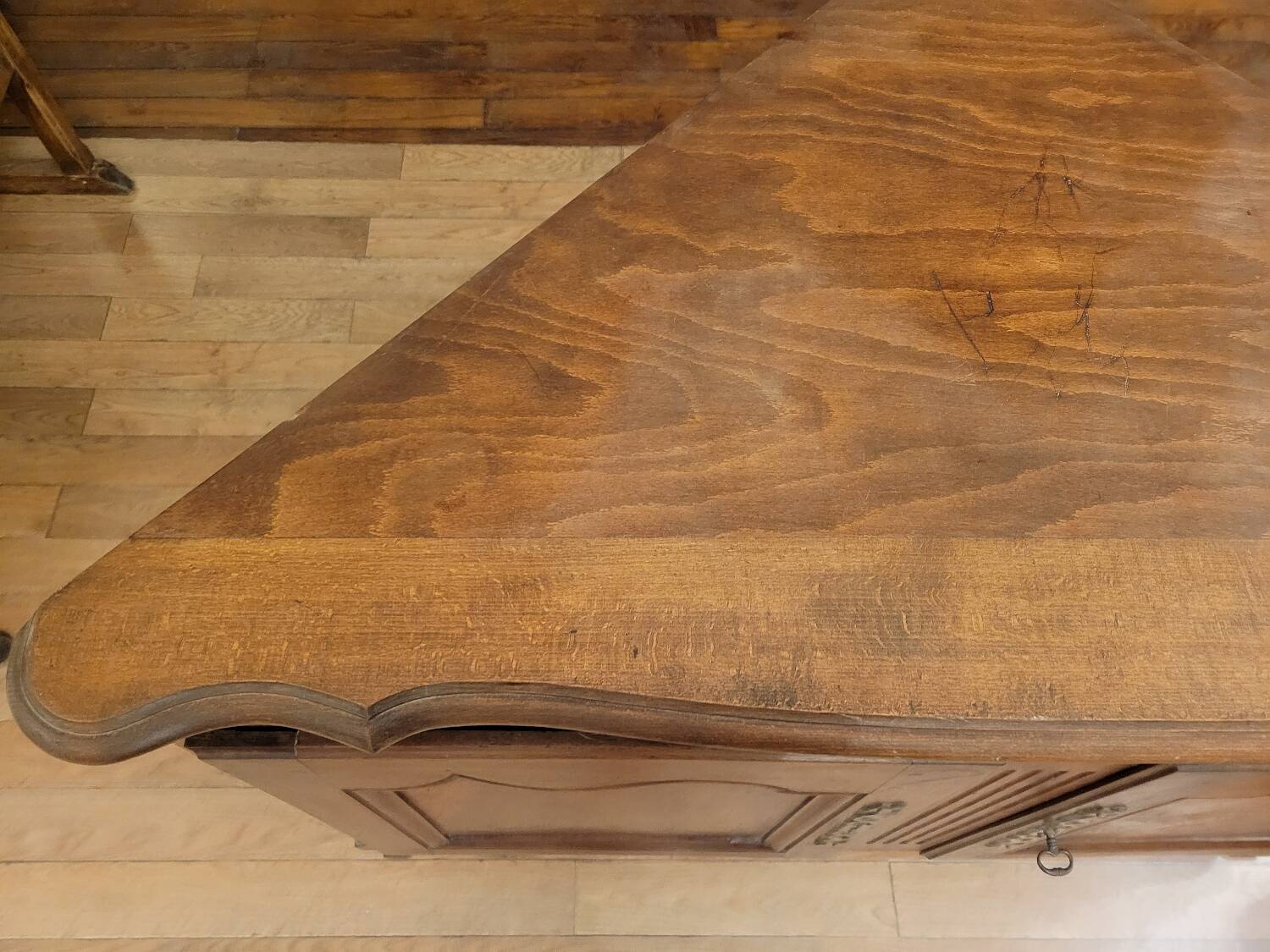 Louis XV corner sideboard