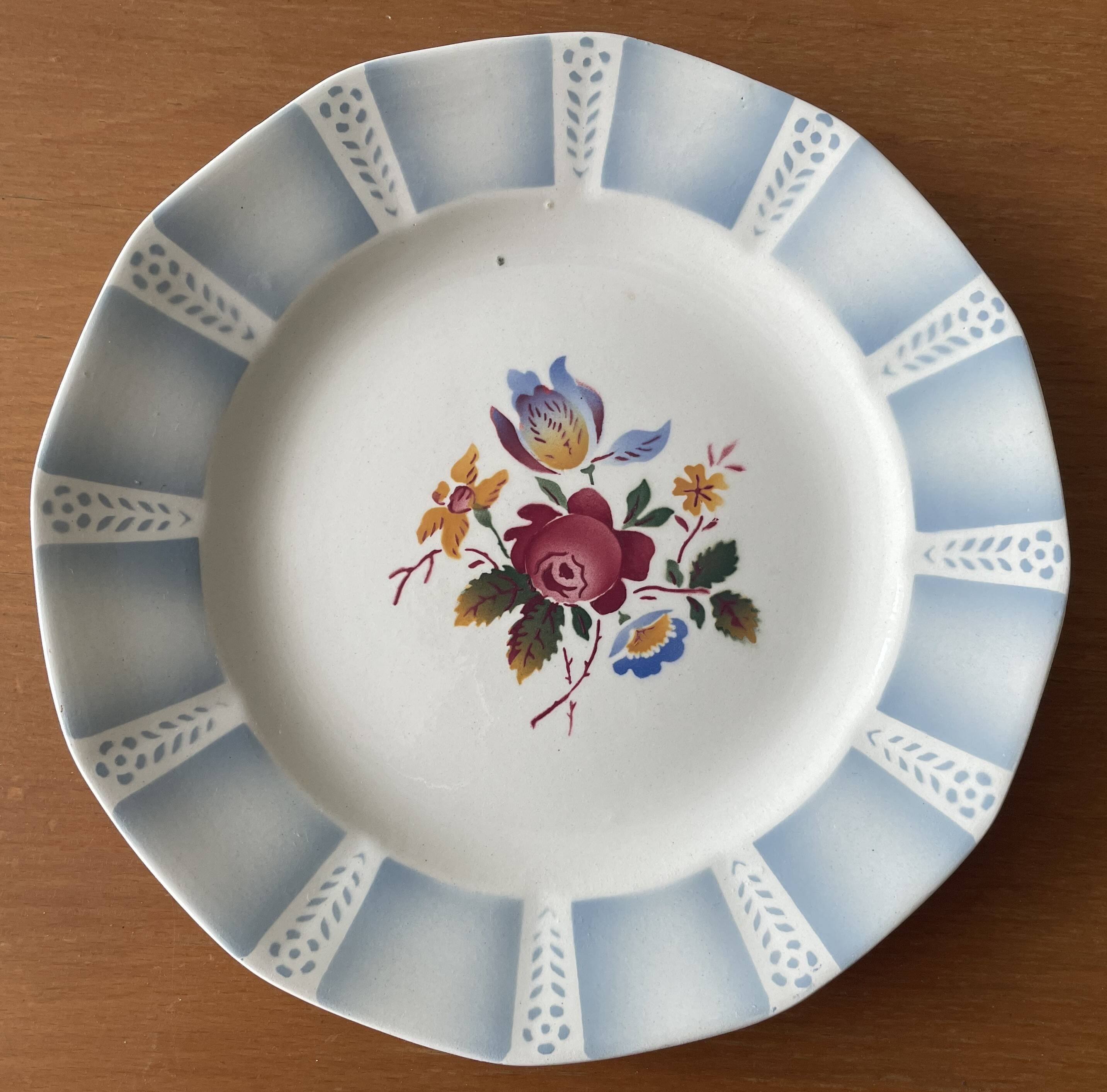 6 antique dessert plates in Sarreguemines faience