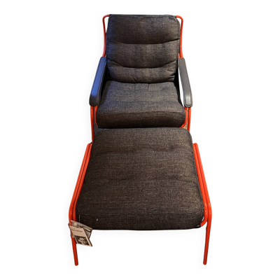 Fauteuil et pouf Maggiolina –Design Marco Zanuso – Cuir & Structure orange