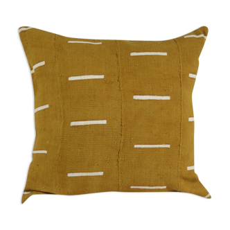Coussin en bogolan moutarde