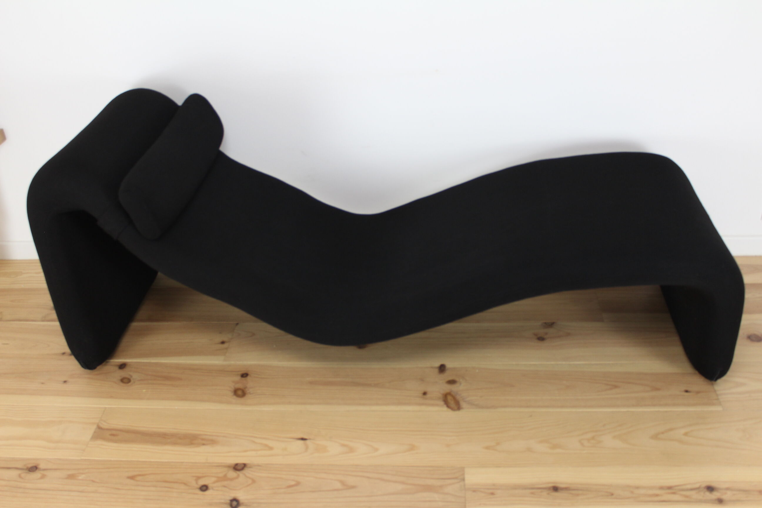 Djinn lounge chair by Olivier Mourgue for Airborne