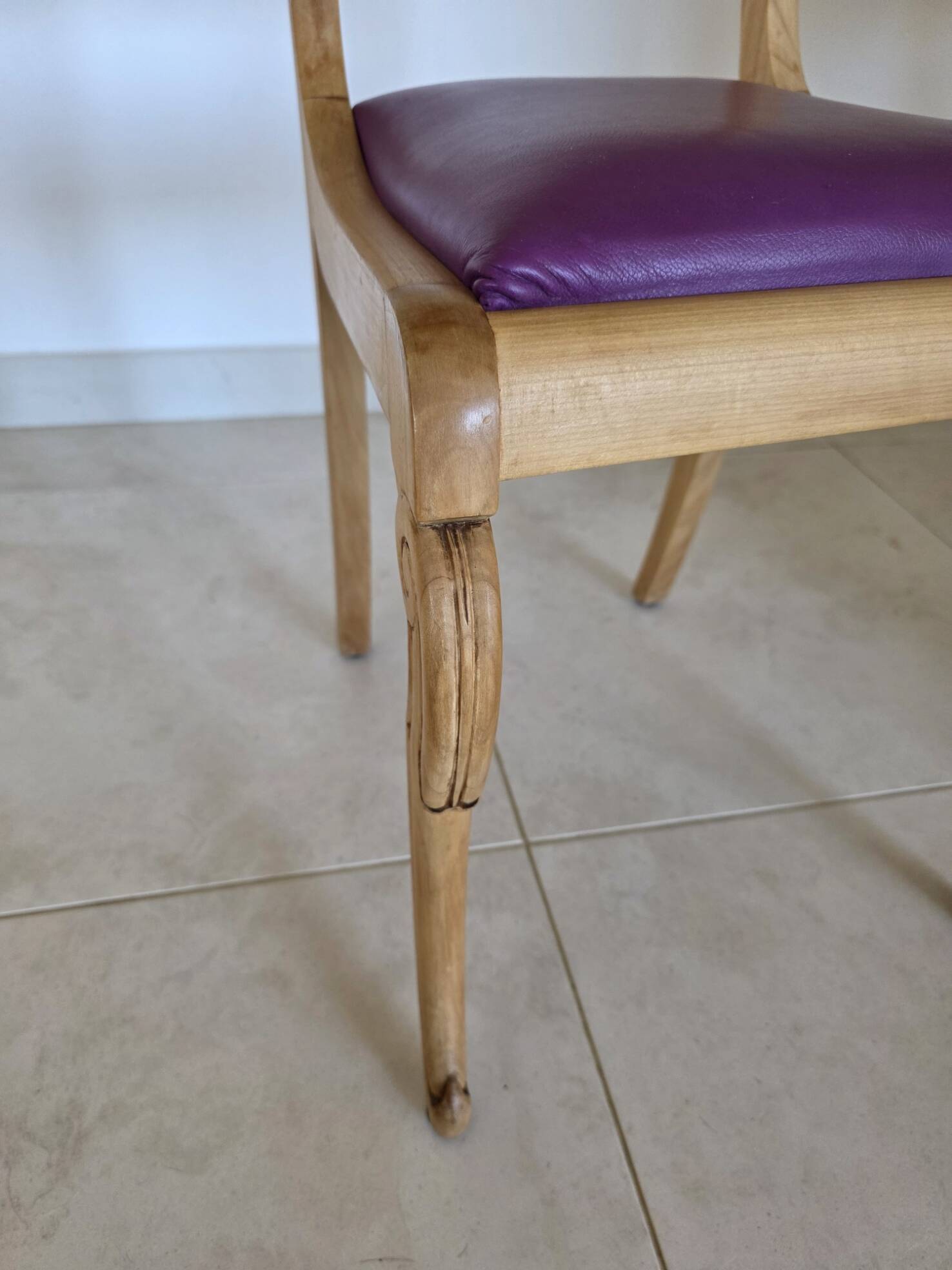 6 Louis Philippe solid wood chairs with leather seats