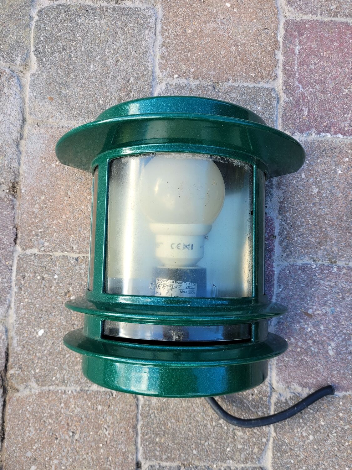 2 exterior wall lights