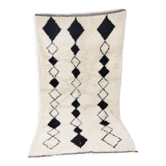 Moroccan rug 249x146cm