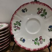 Lot 9 old plates in gien earthenware model "lorraine"
