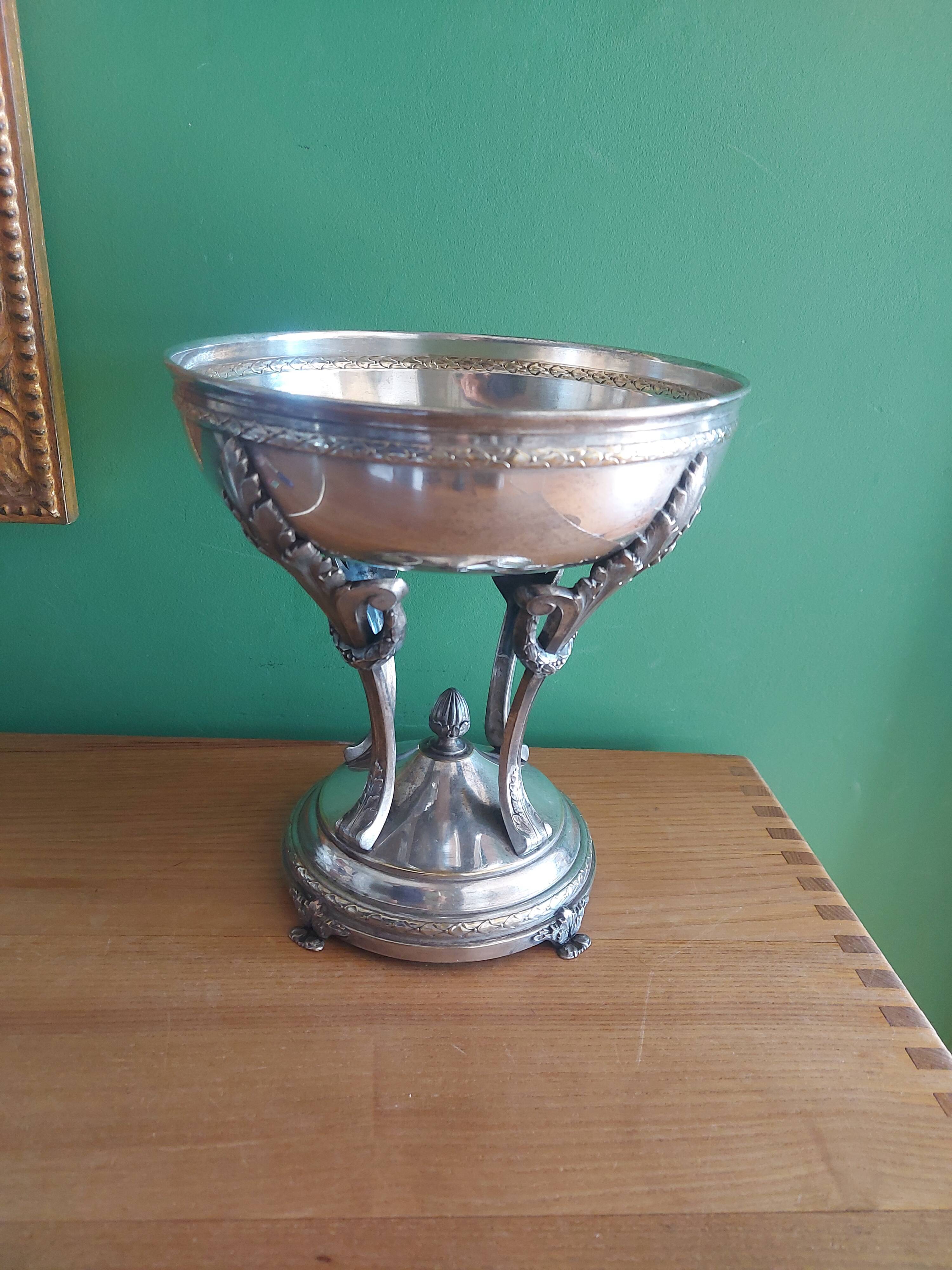 Silver metal fruit cup ( Argit ) , empire style