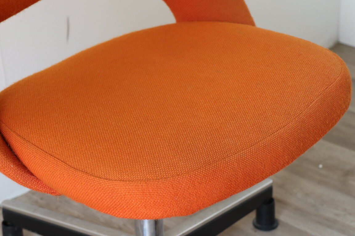 Swivel office chair by Eero Saarinen for Knoll, 1960