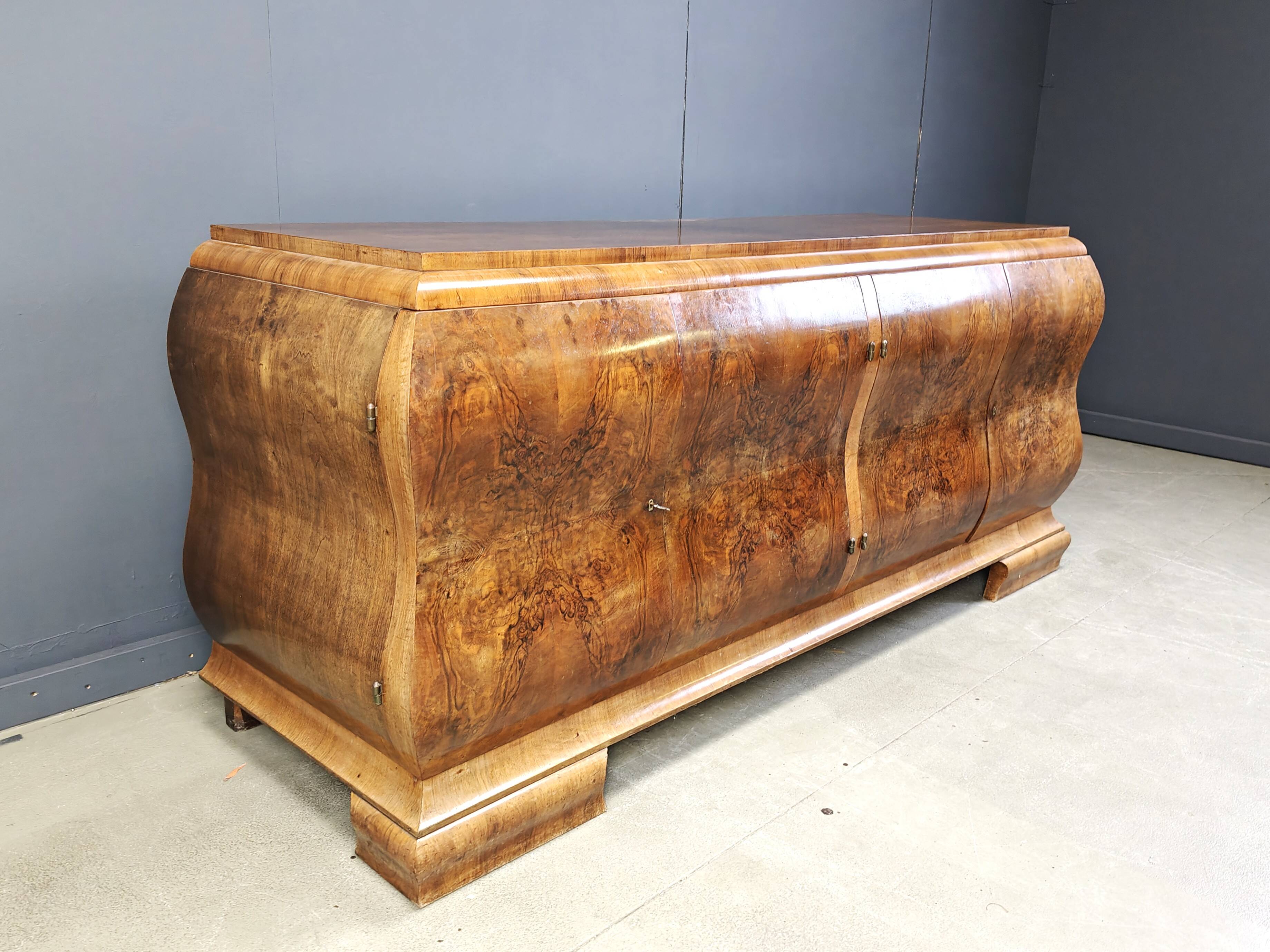 Art deco credenza in Walnut burl, 1930s