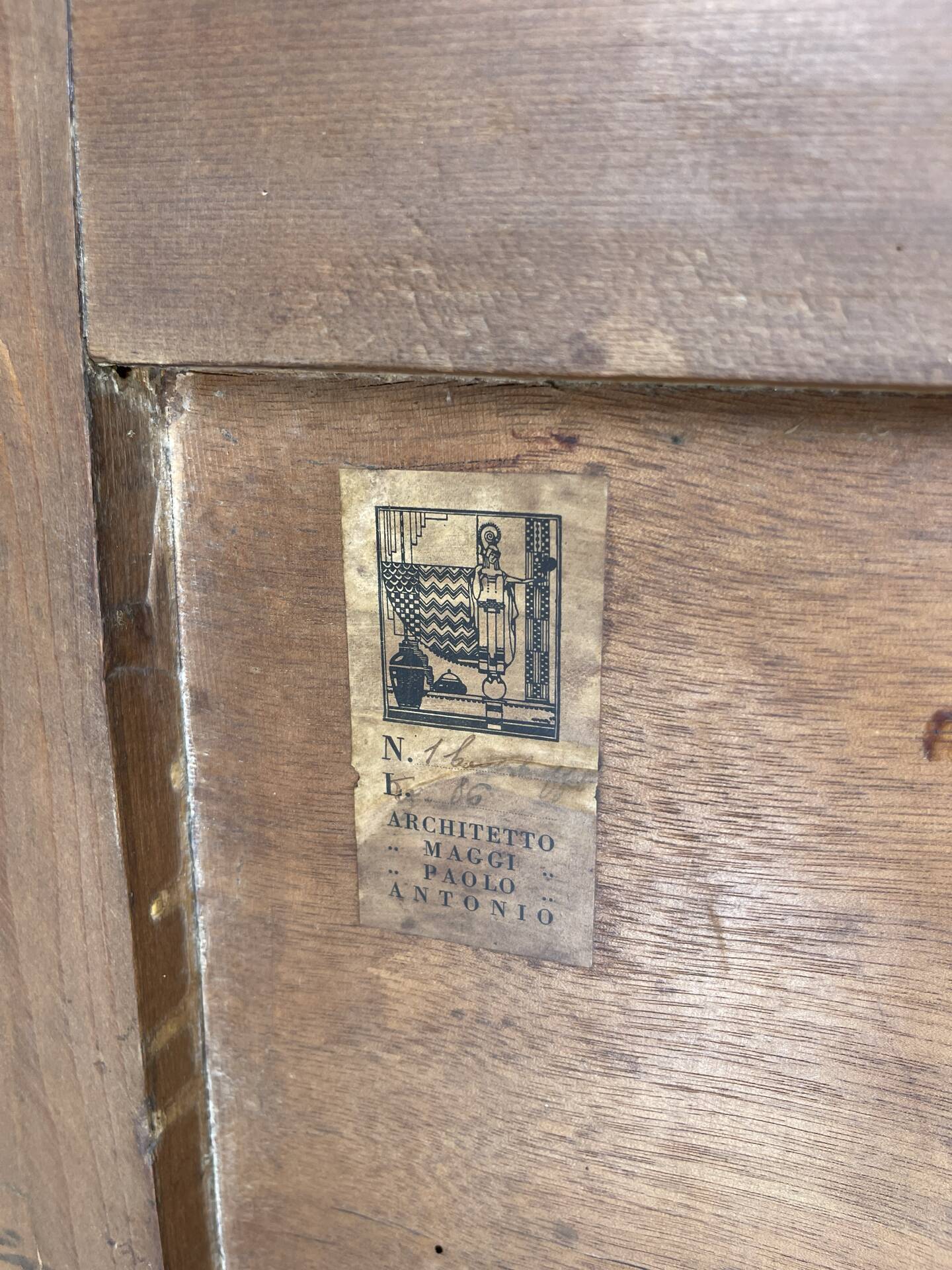 The high-quality Italian Renaissance Revival credenza, 1920s/1930s