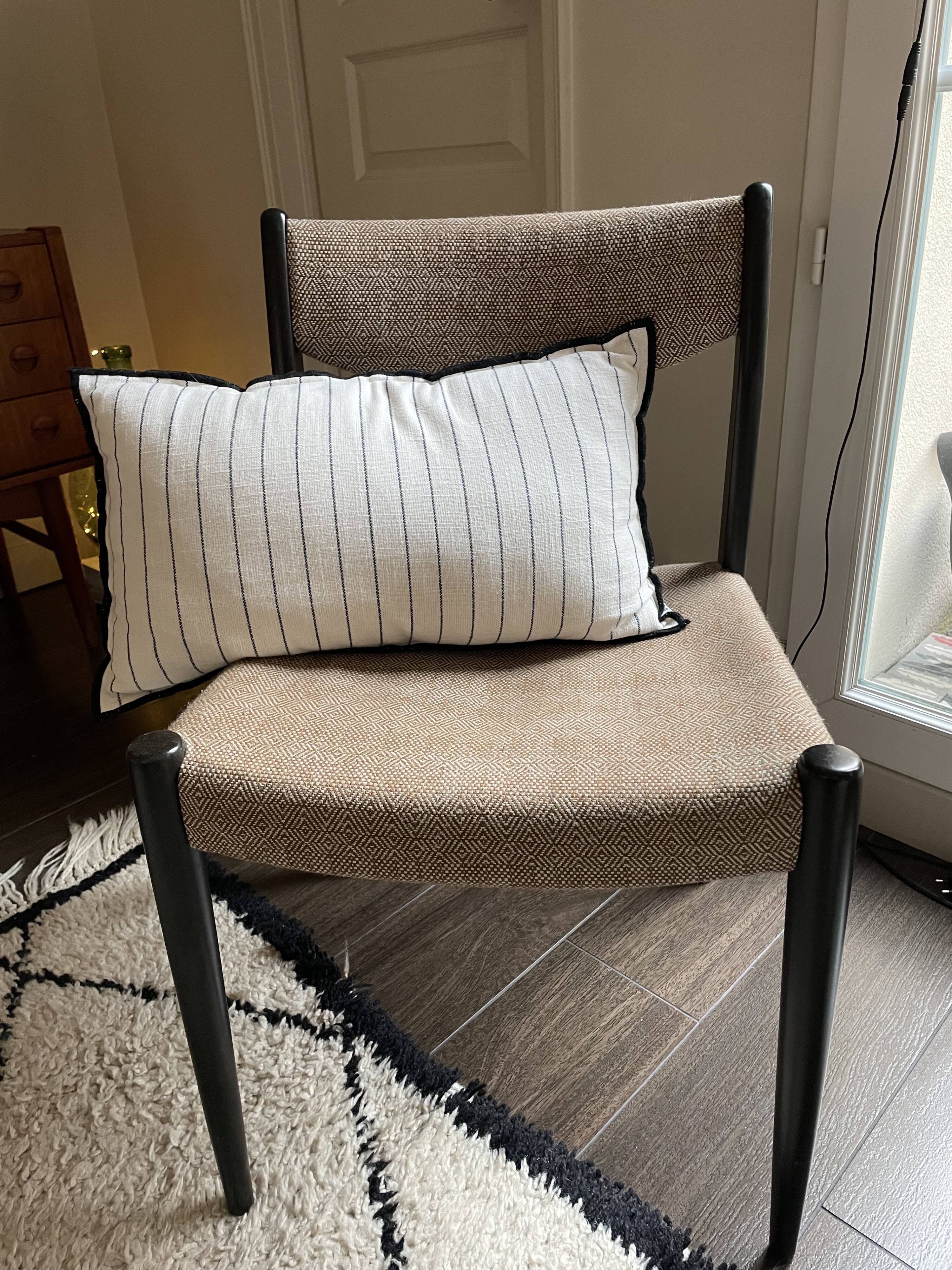 Set of 2 chairs, Scandinavian style