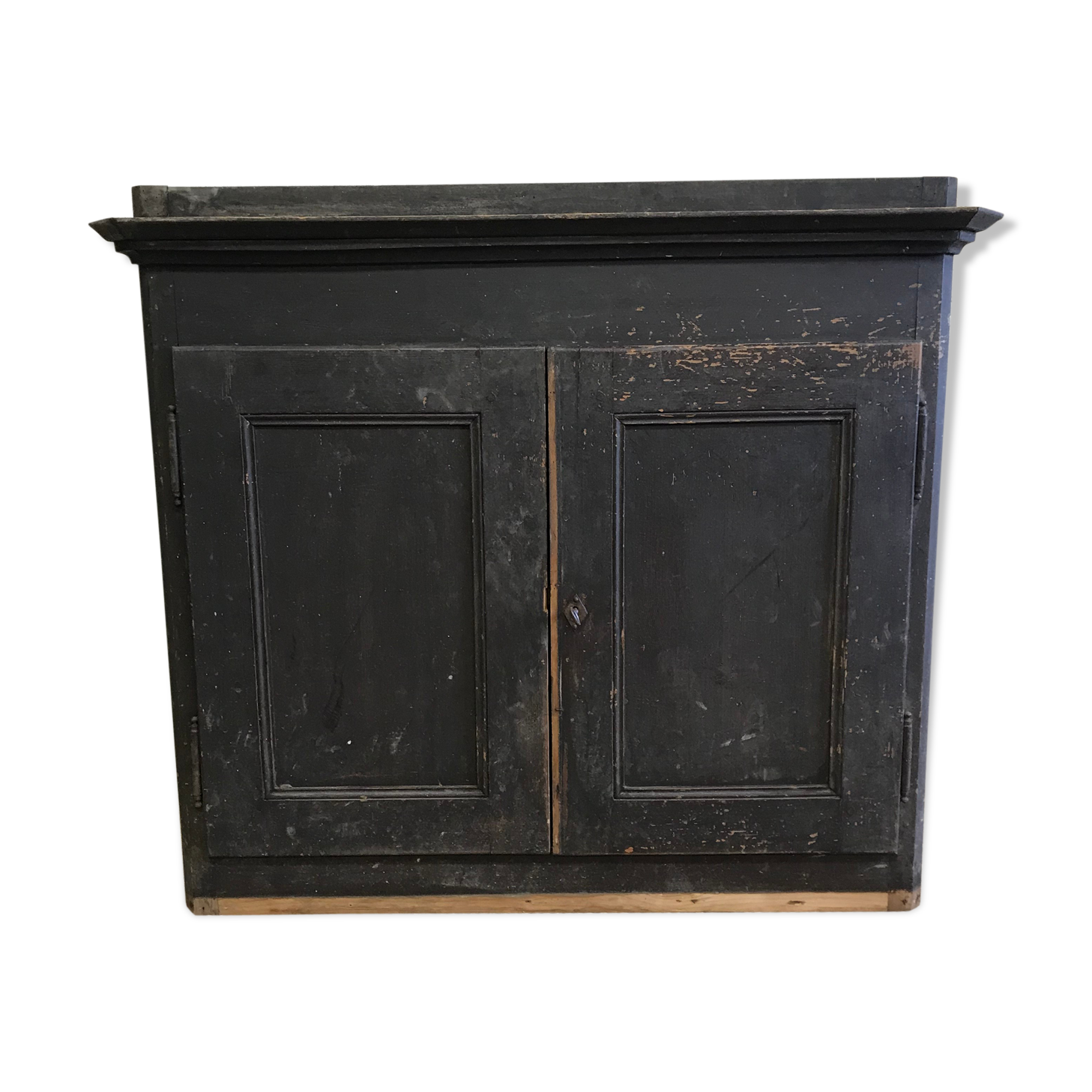 Old buffet in its original patina