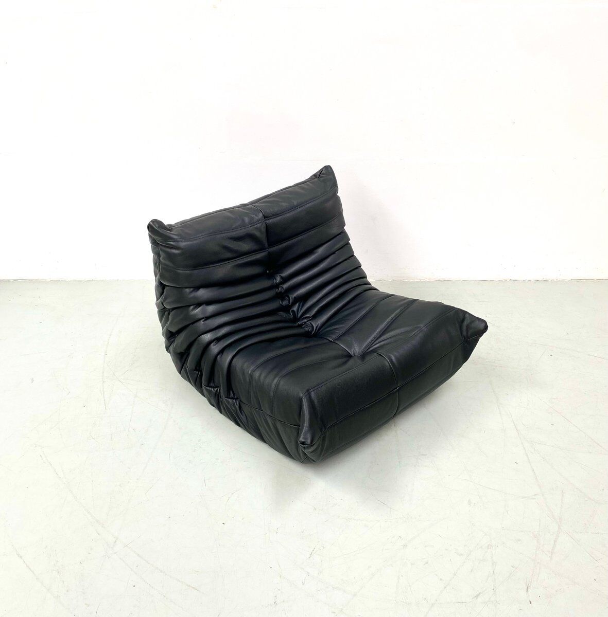French black leather Togo lounge chair by Michel Ducaroy for Ligne Roset, 1970s