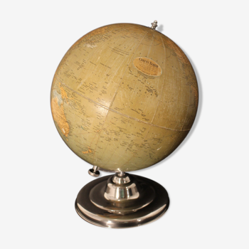 Globe terrestre des années 1960