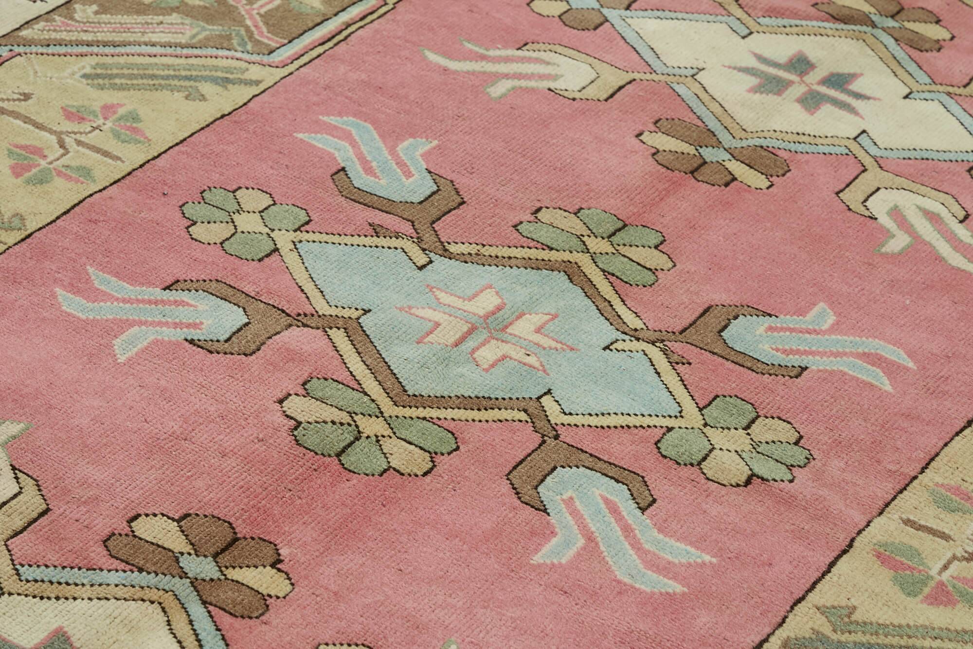 Turkish Vintage Anatolian Rug 215 cm x 280 cm