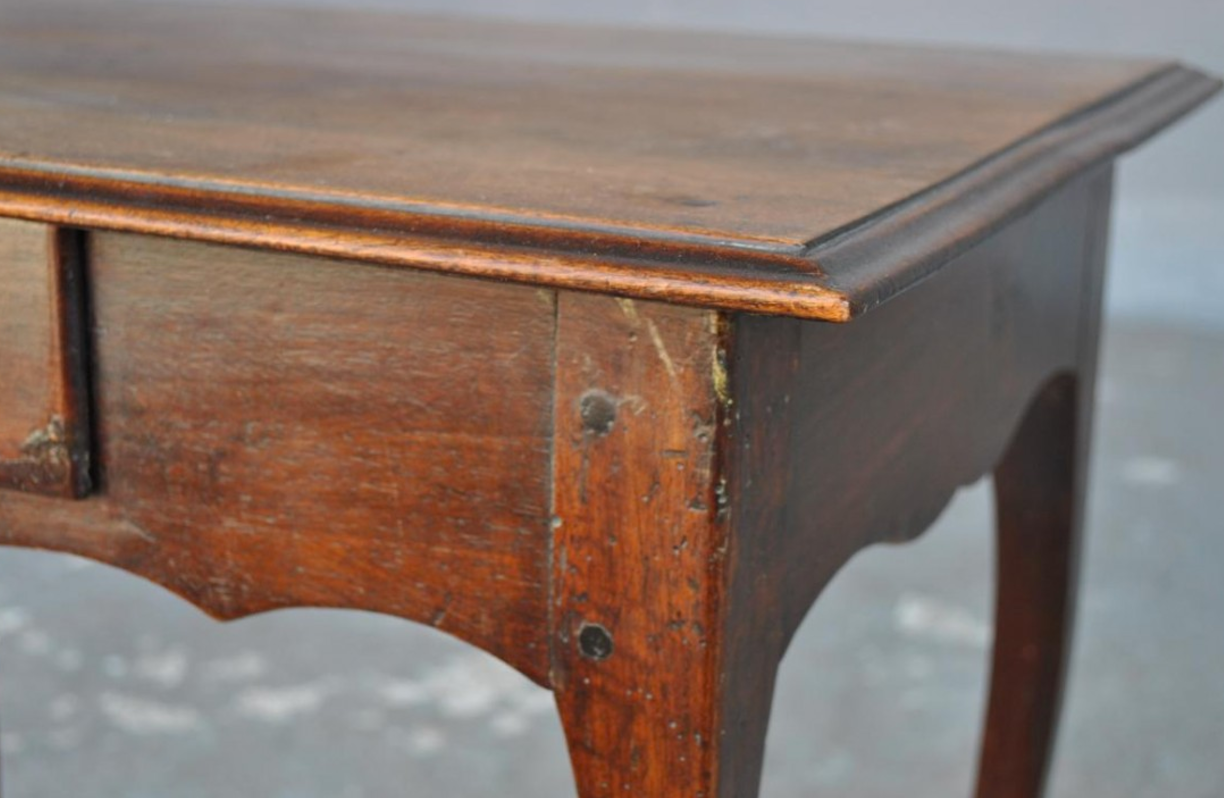 Table desk Louis XV of the period XVIIIth Walnut