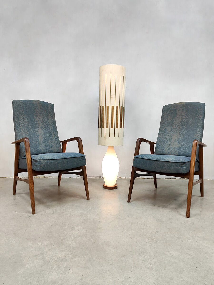 Vintage design armchairs 'Charming blue duo'