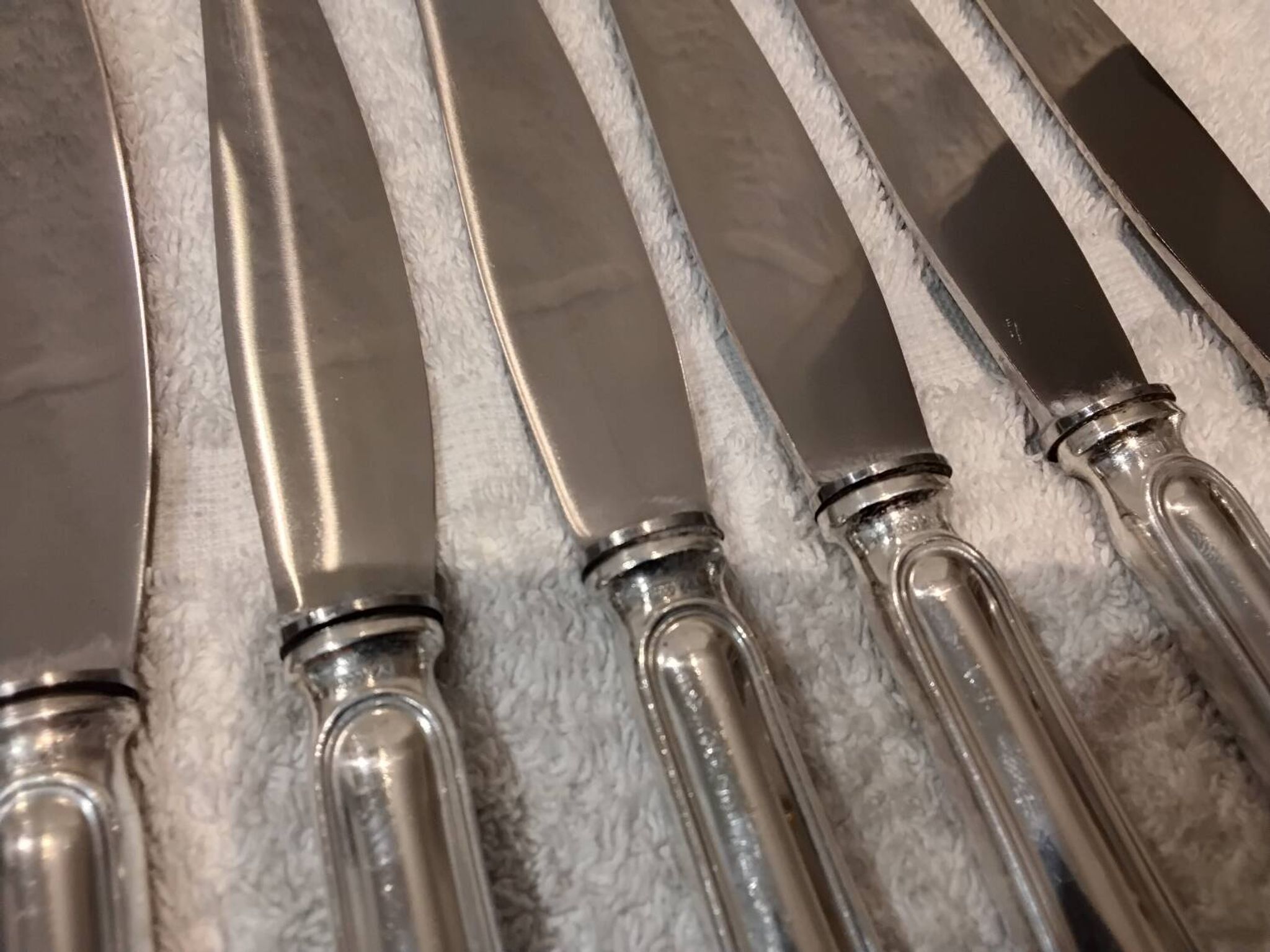 11 table knives with 800 silver handles, Swiss goldsmith Jezler filet